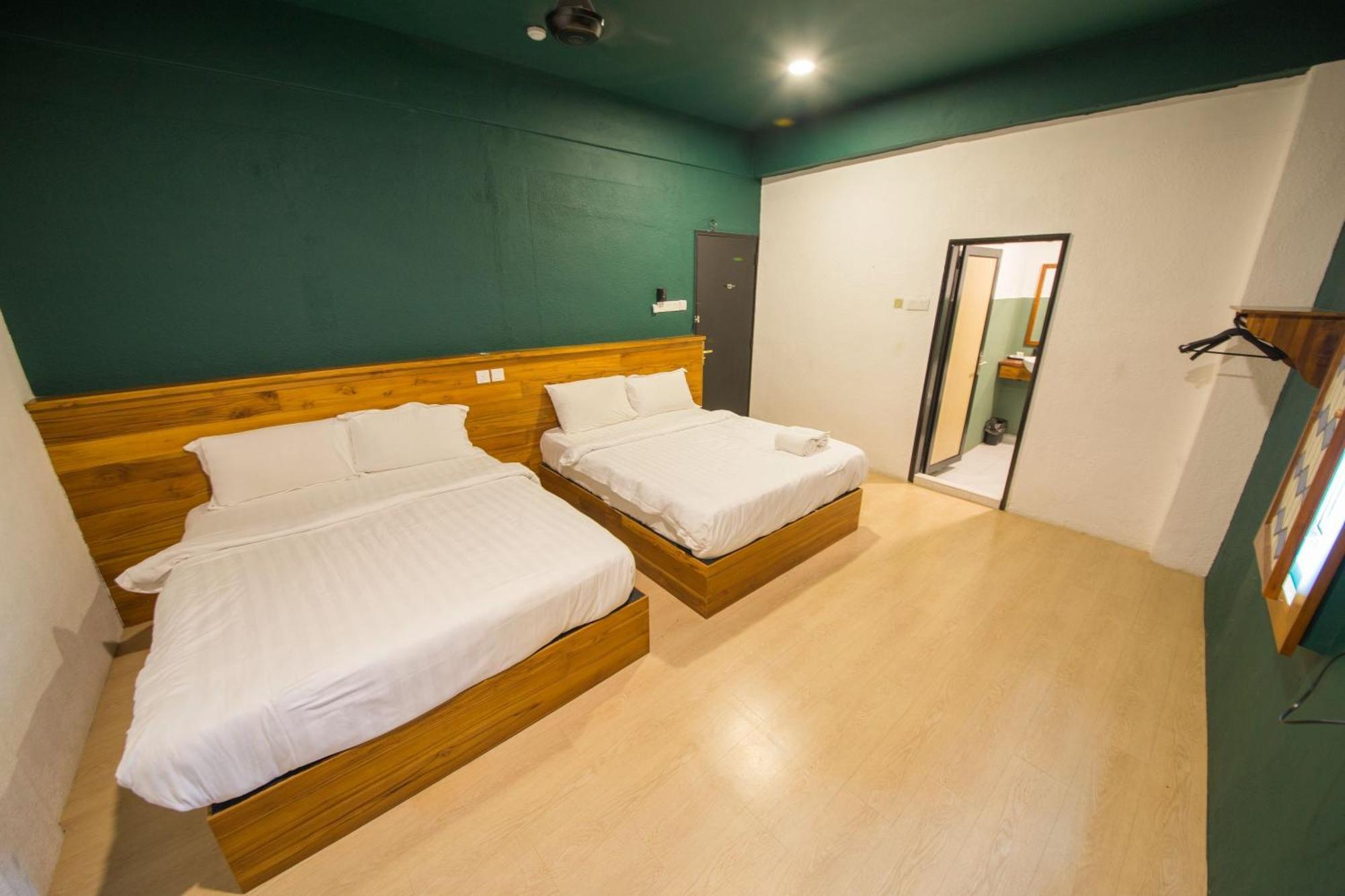 Room V Jalan Sultanah Near Bus Stop Batu Pahat Exteriér fotografie
